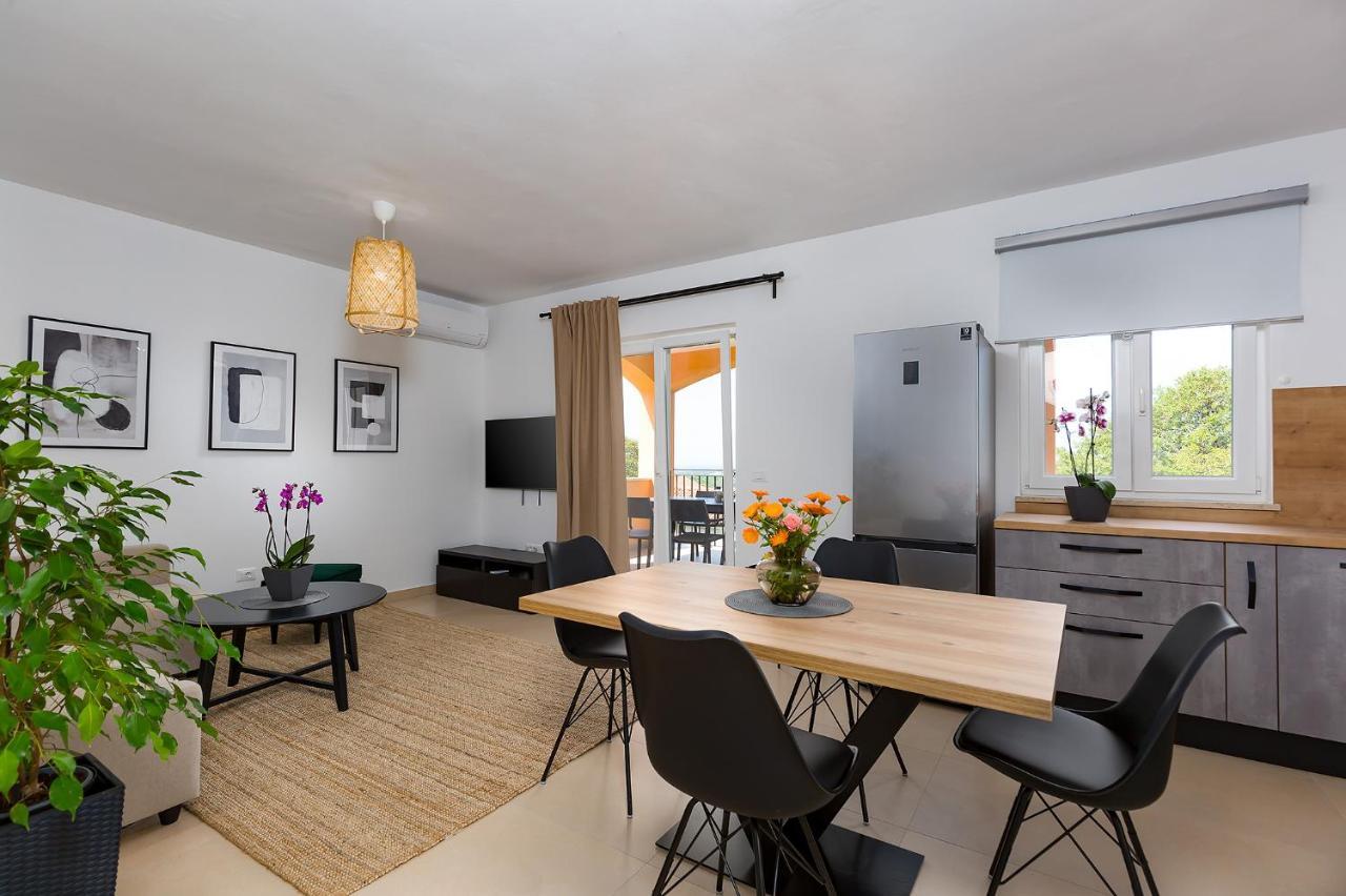 Appartamento House Anna Porec Esterno foto