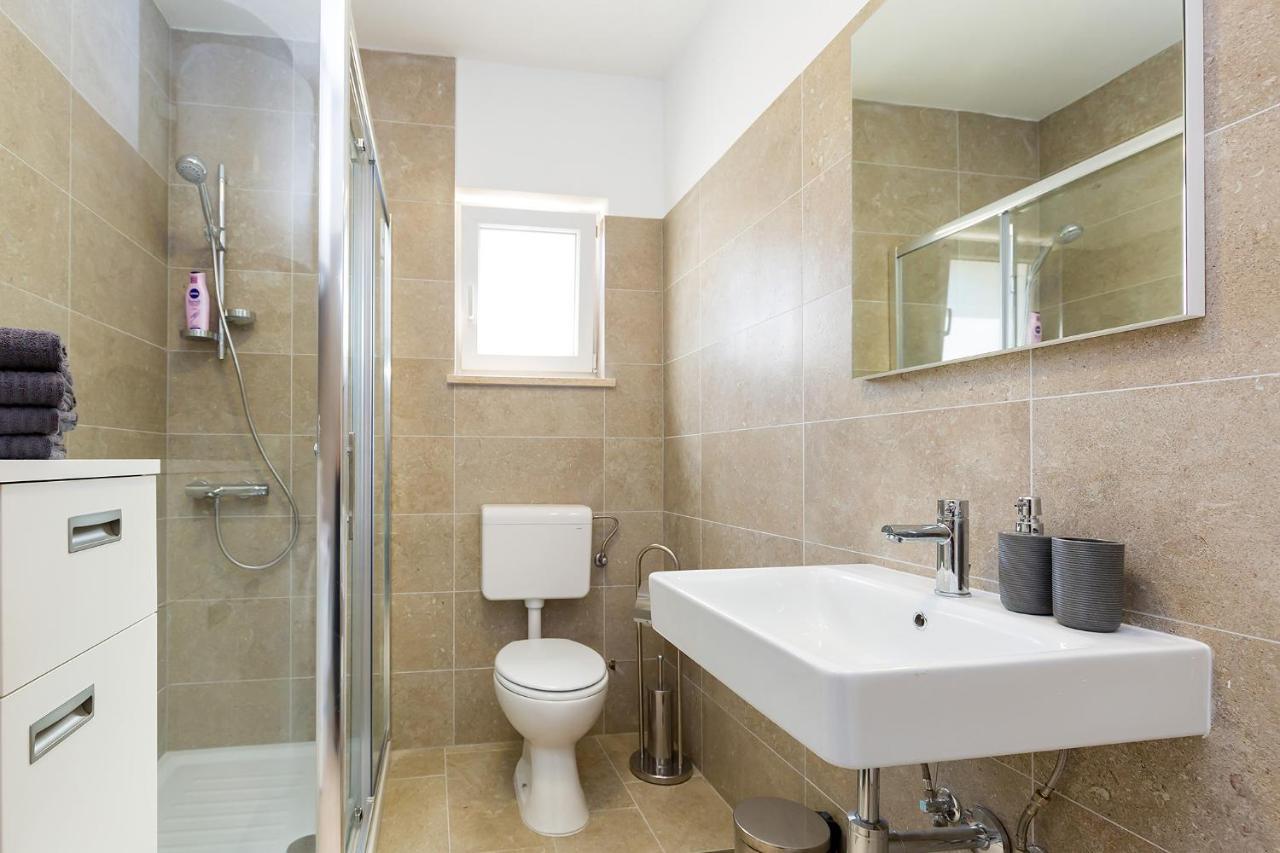 Appartamento House Anna Porec Esterno foto