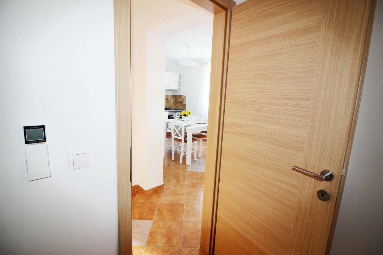 Appartamento House Anna Porec Esterno foto