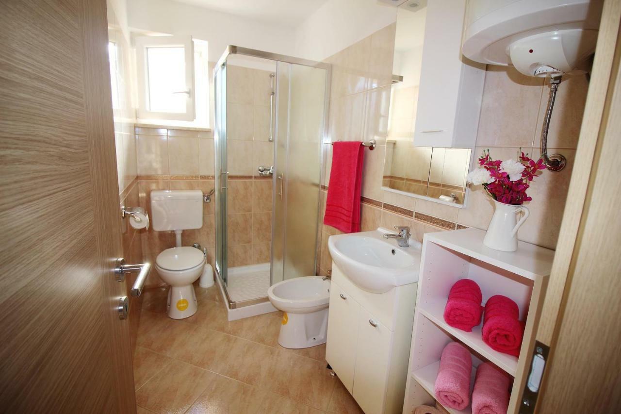 Appartamento House Anna Porec Esterno foto