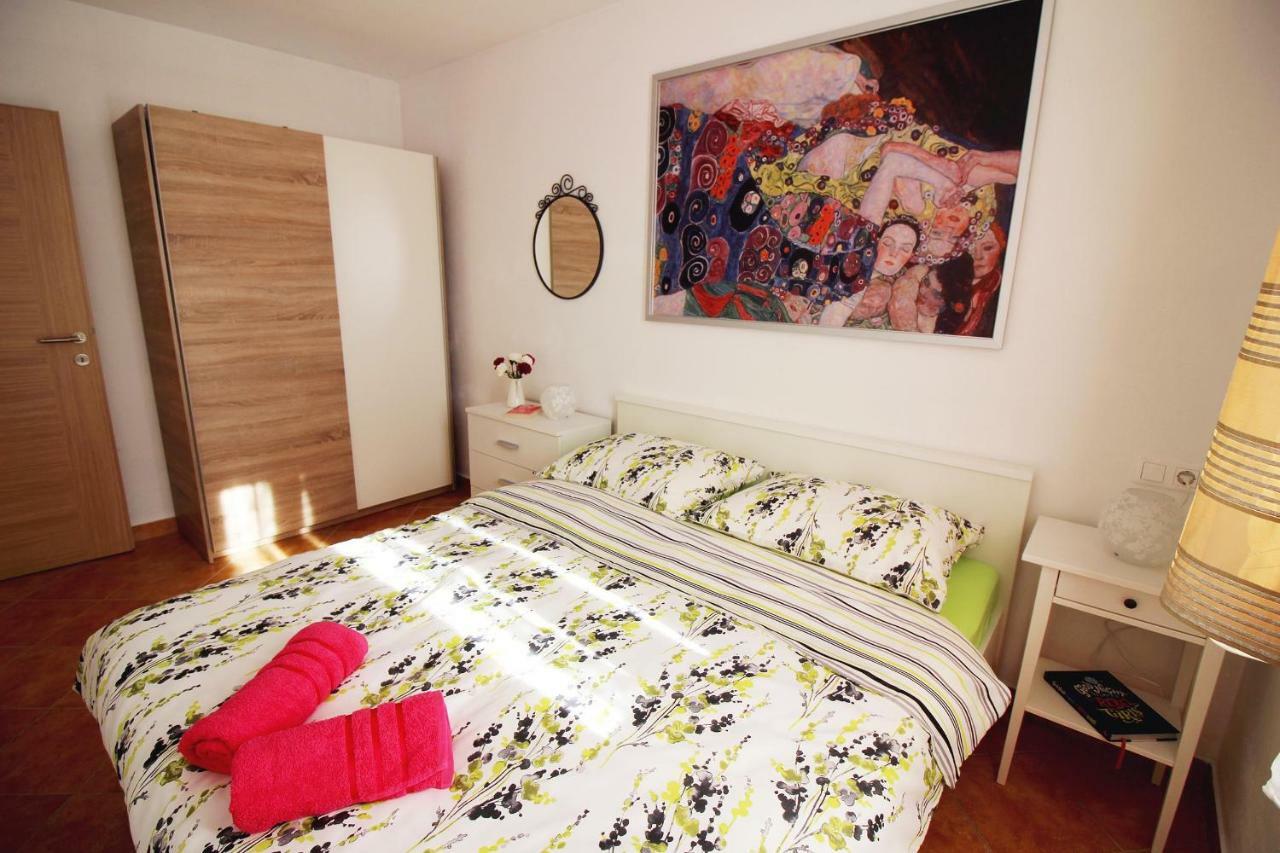 Appartamento House Anna Porec Esterno foto