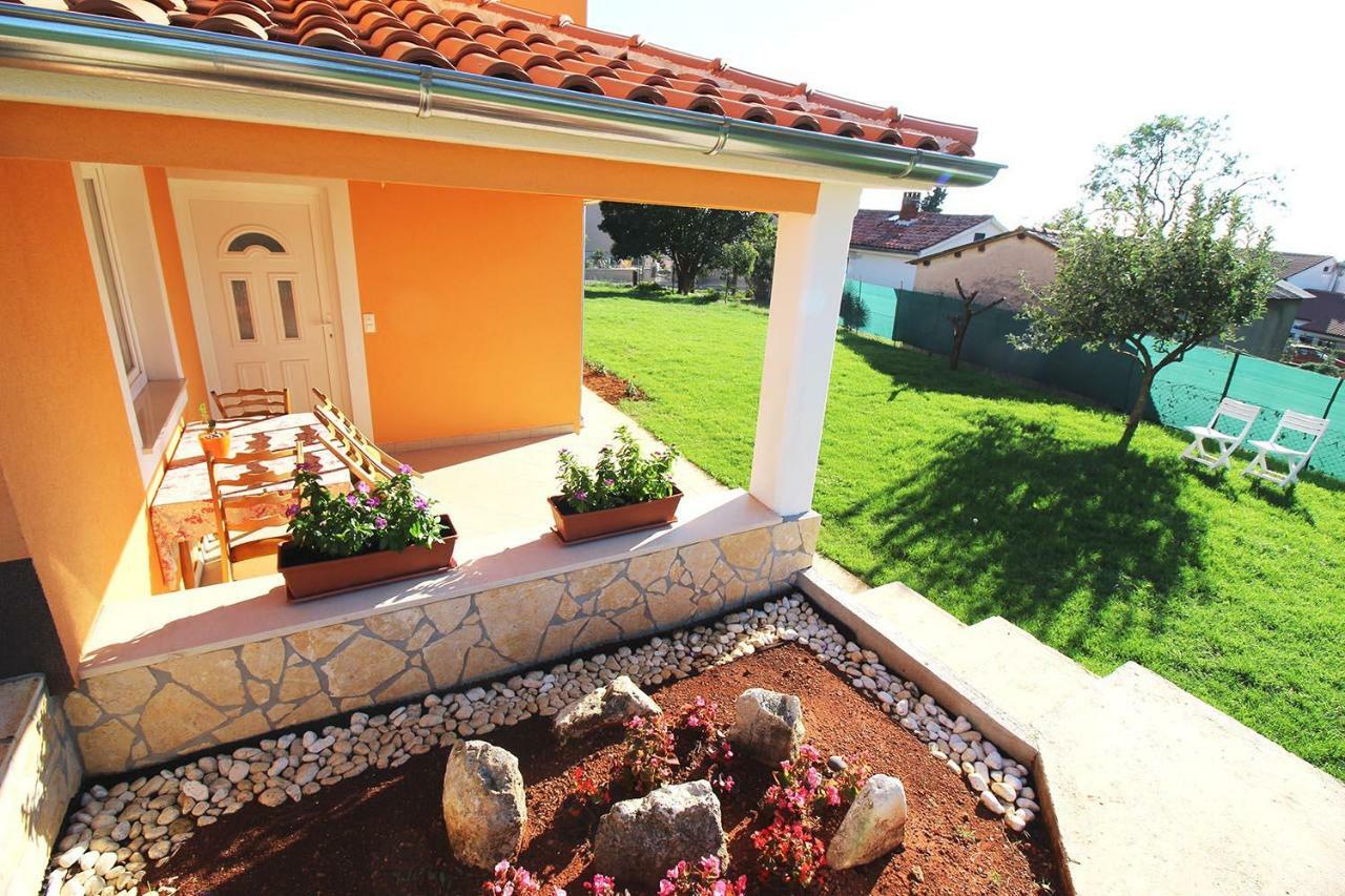 Appartamento House Anna Porec Esterno foto